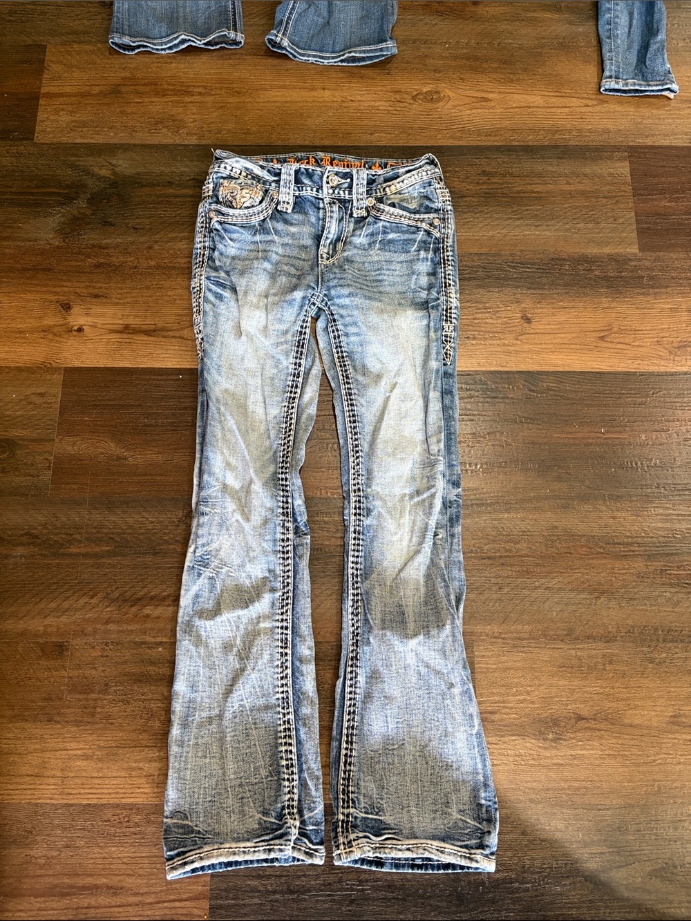 Women's Light Wash Rock revival Flared Jeans - Blue